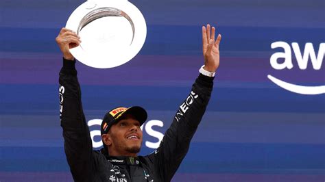 Lewis Hamilton elogia el “resultado increíble” de Mercedes con el primer doble podio del año, mientras que Max Verstappen gana el Gran Premio de España